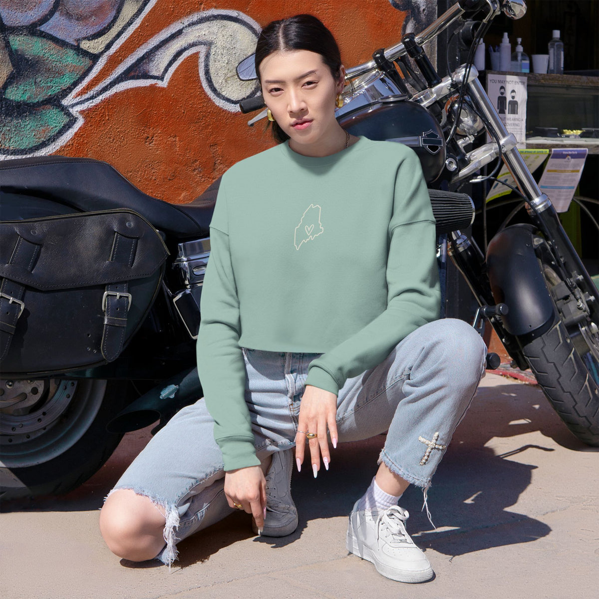 Women's Maine Mama Cropped Sweatshirt