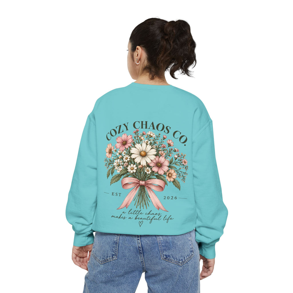 Cozy Chaos Co. Vintage Wildflower Sweatshirt 🤍