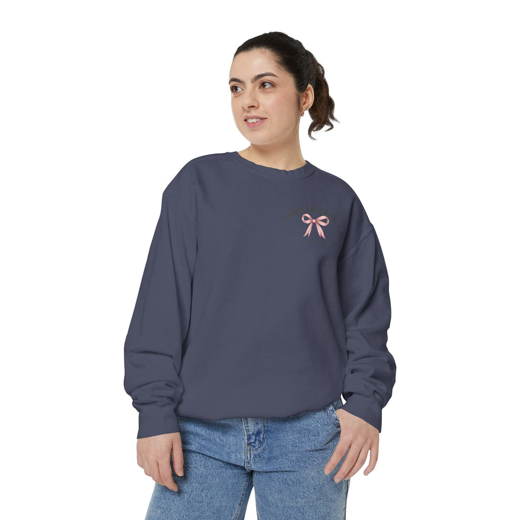 Cozy Chaos Co. Vintage Wildflower Sweatshirt 🤍